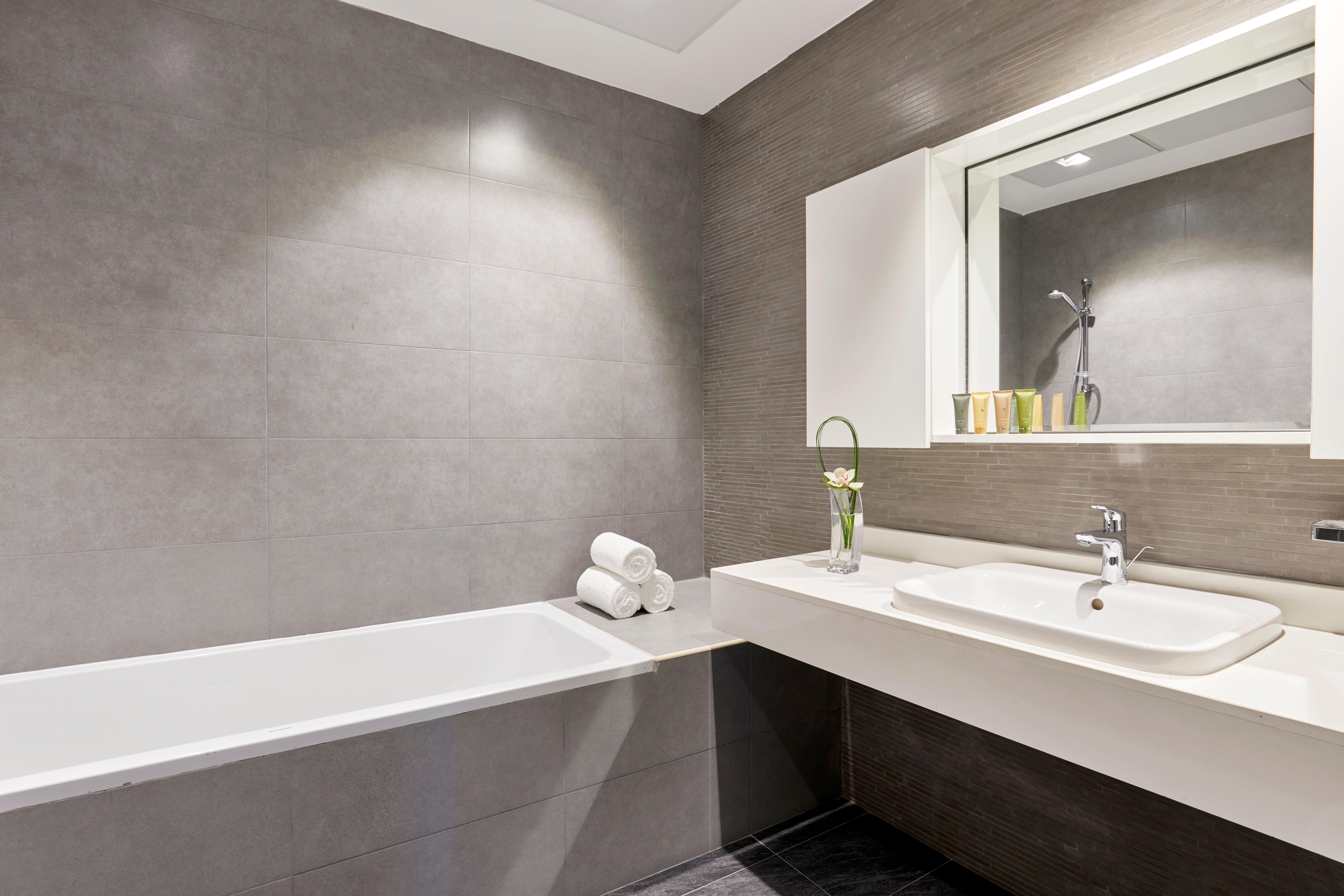 Staybridge Suites - Doha Lusail By Ihg Buitenkant foto