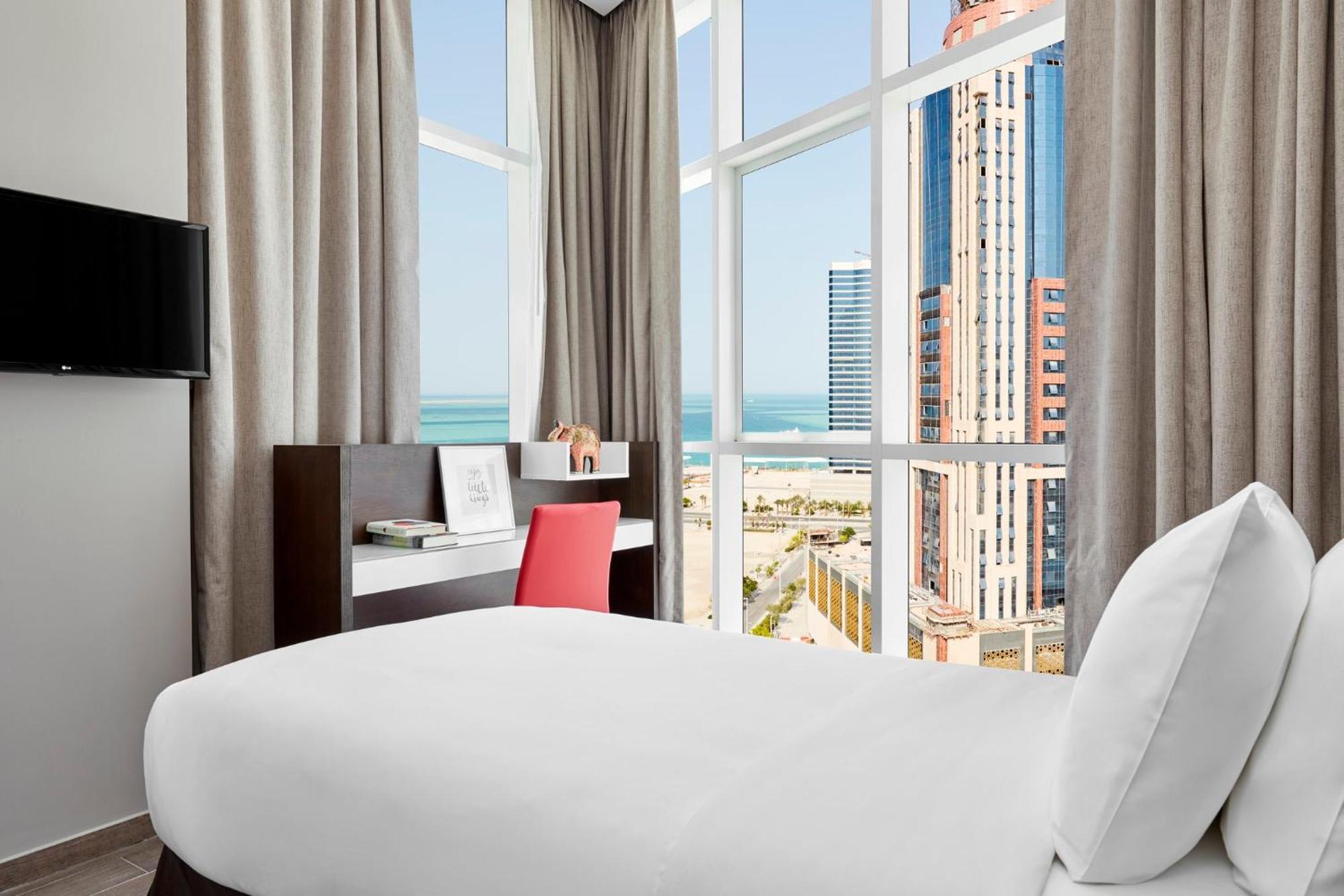 Staybridge Suites - Doha Lusail By Ihg Buitenkant foto